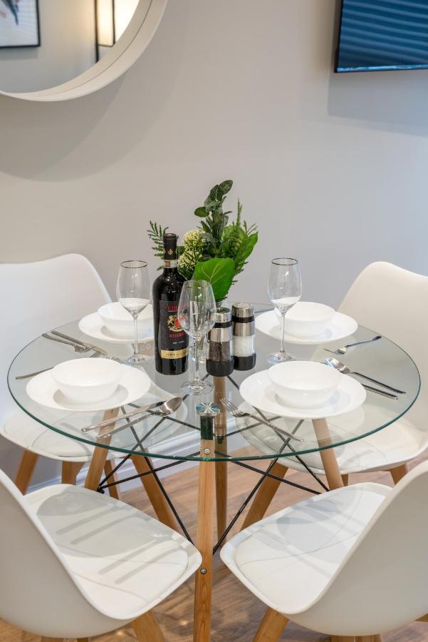 Westfield Apartment 2 Bedroom Near Notting Hill Londra Dış mekan fotoğraf