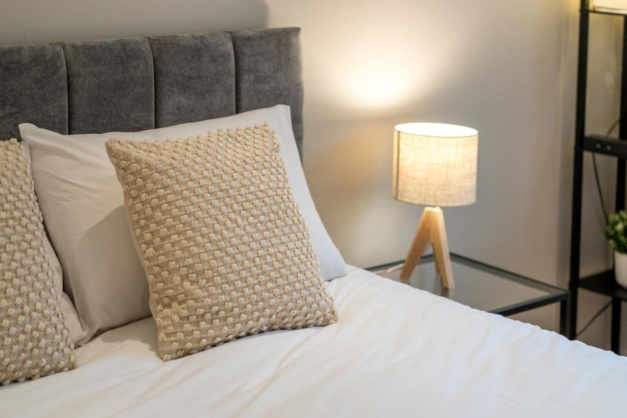 Westfield Apartment 2 Bedroom Near Notting Hill Londra Dış mekan fotoğraf