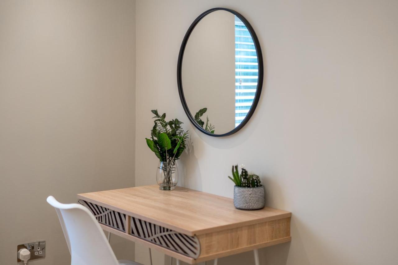 Westfield Apartment 2 Bedroom Near Notting Hill Londra Dış mekan fotoğraf