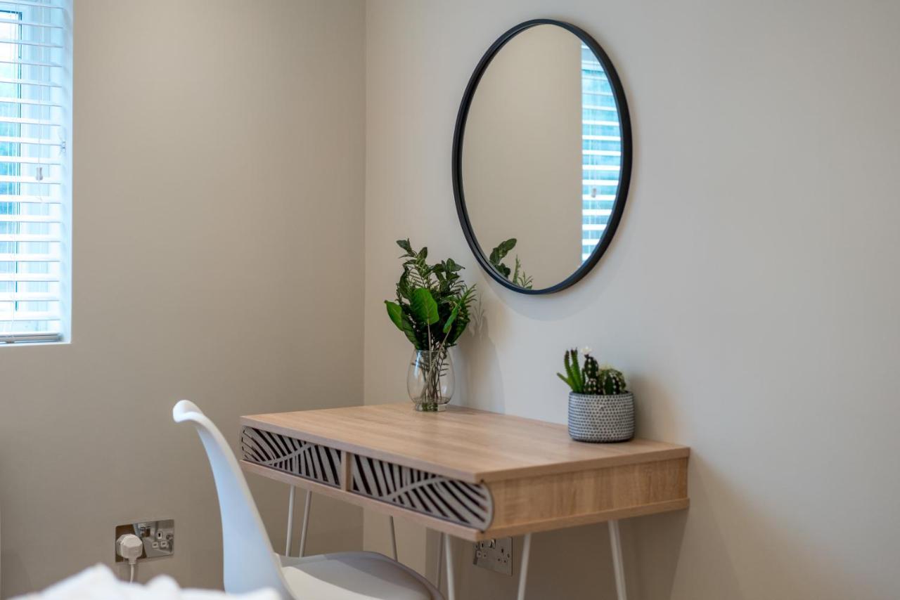 Westfield Apartment 2 Bedroom Near Notting Hill Londra Dış mekan fotoğraf